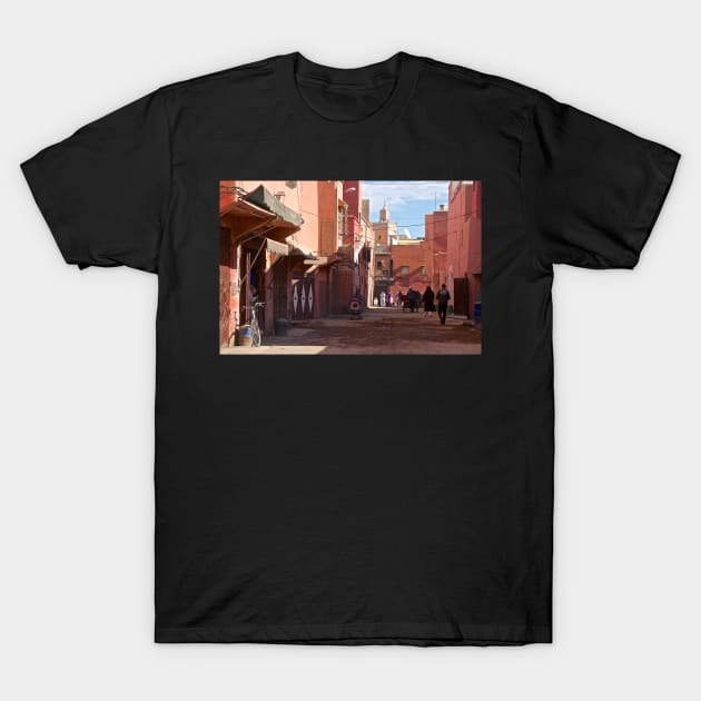 Marrakech - Street life T-Shirt by rollier